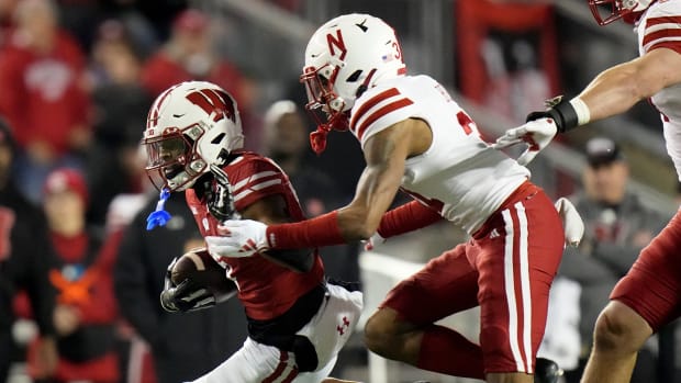 Will Pauling 12-yard reception Q2 2023 Wisconsin vs Nebraska football USATSI_21931197